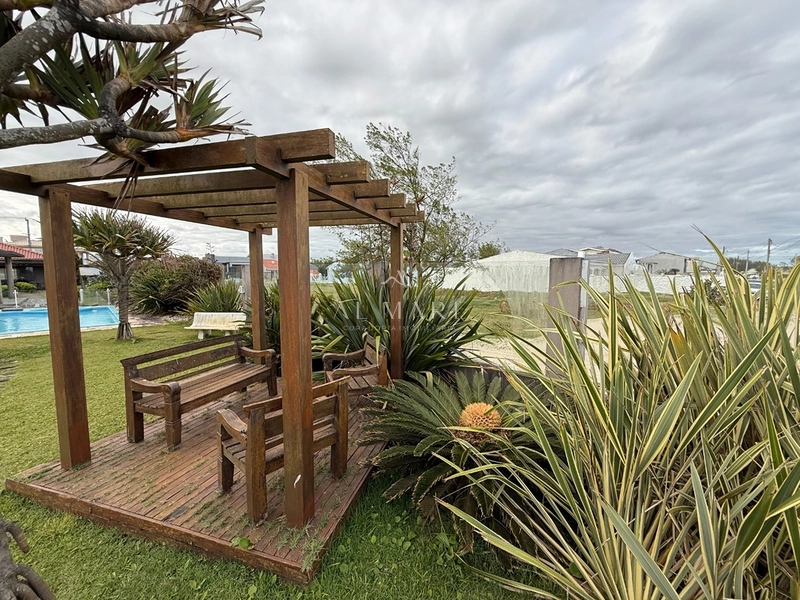 Casa beira mar com cinco quartos sendo 3 suíte e muito mais : 46ª foto da galeria de imagens do imóvel