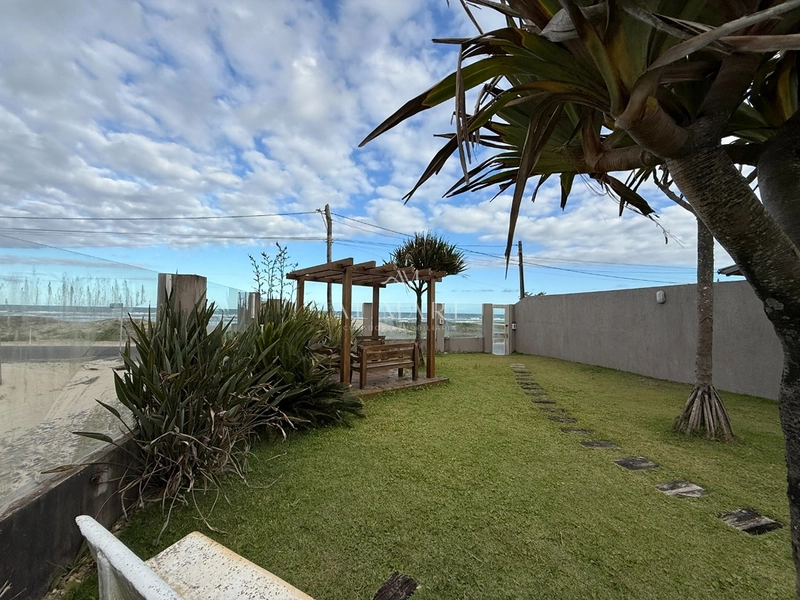 Casa beira mar com cinco quartos sendo 3 suíte e muito mais : 17ª foto da galeria de imagens do imóvel