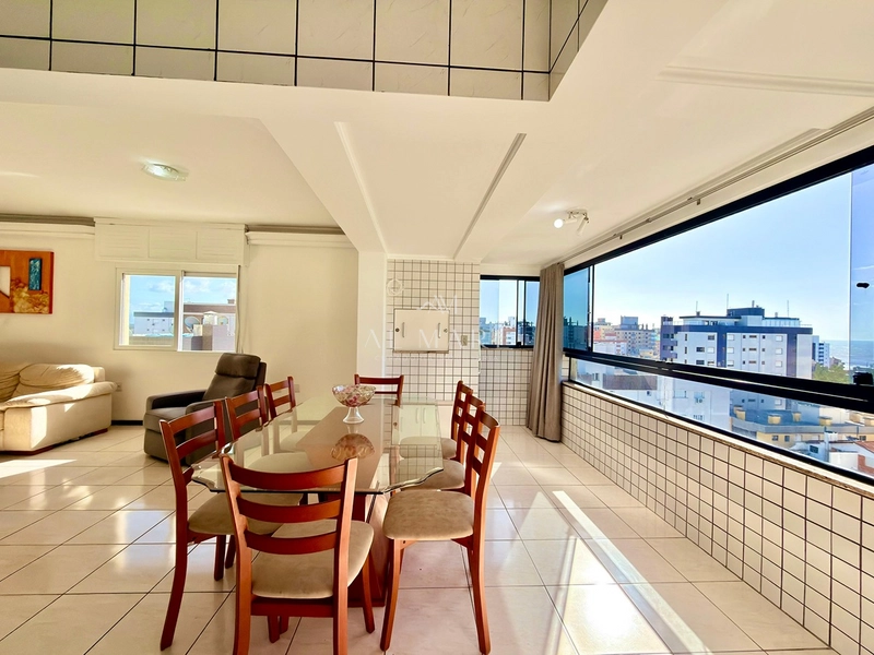 Apartamento gigante em ótima localização: 9ª foto da galeria de imagens do imóvel