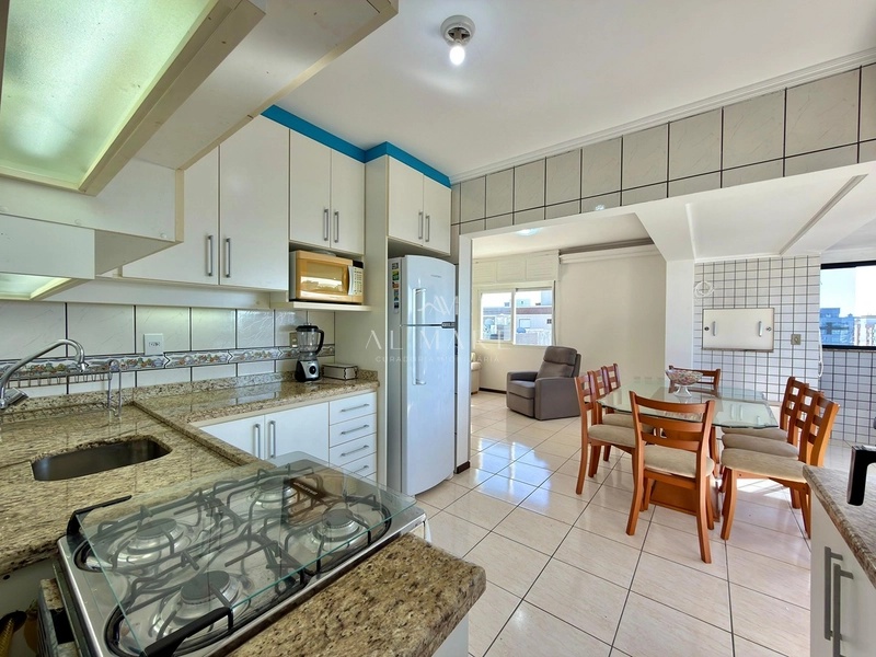 Apartamento gigante em ótima localização: 14ª foto da galeria de imagens do imóvel