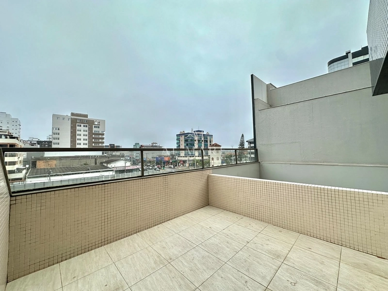 Apartamento com terraço: 11ª foto da galeria de imagens do imóvel