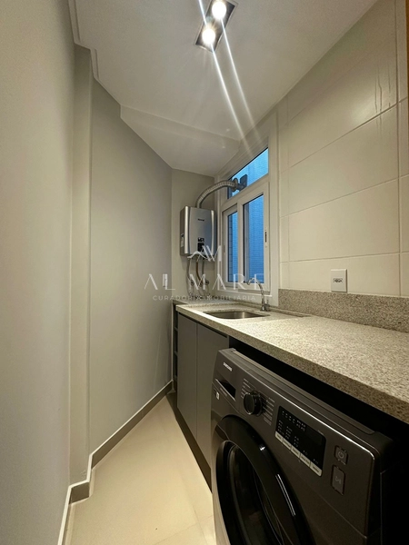 Apartamento frente avenida e vista mar: 7ª foto da galeria de imagens do imóvel