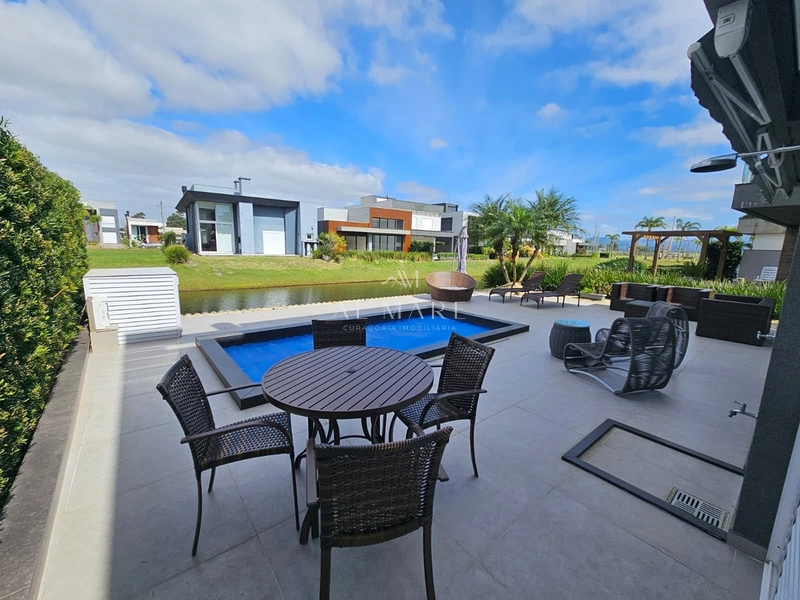 Casa em condominio beira lago: 2ª foto da galeria de imagens do imóvel