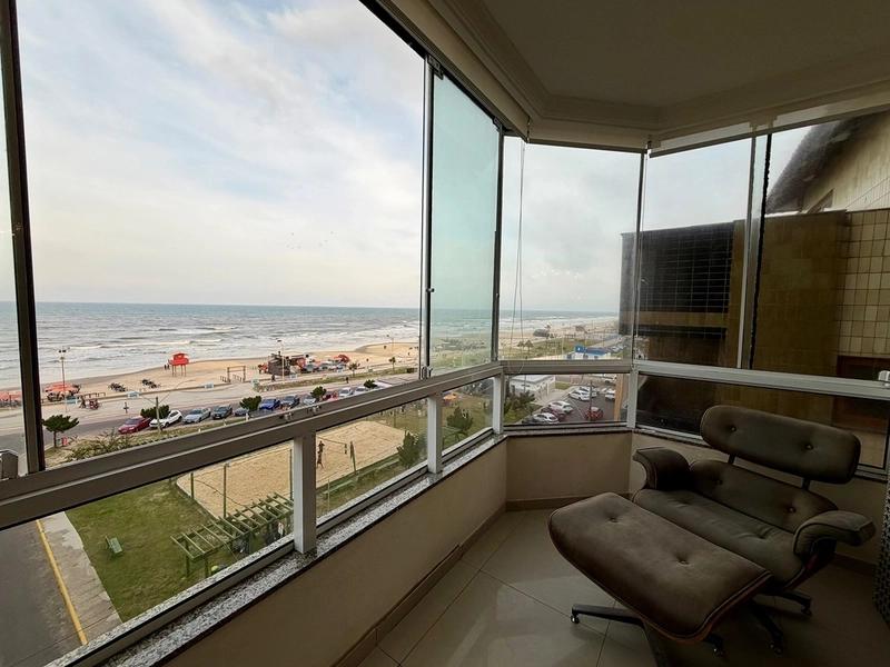 apartamento vista mar com três dormitórios sendo dois suítes e duas vagas de garagem : 21ª foto da galeria de imagens do imóvel