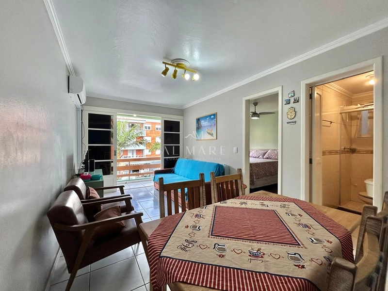 apartamento de um dormitório, mobiliado e de frente com uma vaga de garagem : 1ª foto da galeria de imagens do imóvel
