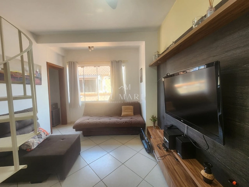 Duplex com dois dormitórios sendo um quarto com sacada e vaga de garagem: 18ª foto da galeria de imagens do imóvel
