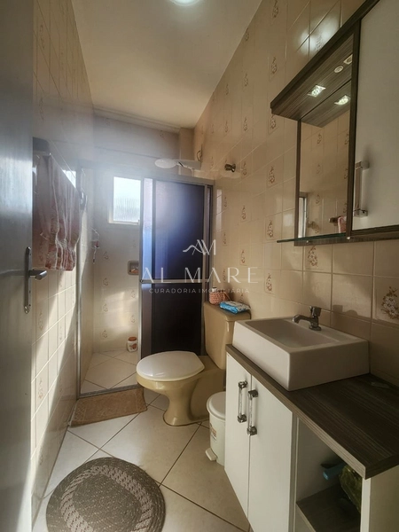 Duplex com dois dormitórios sendo um quarto com sacada e vaga de garagem: 25ª foto da galeria de imagens do imóvel
