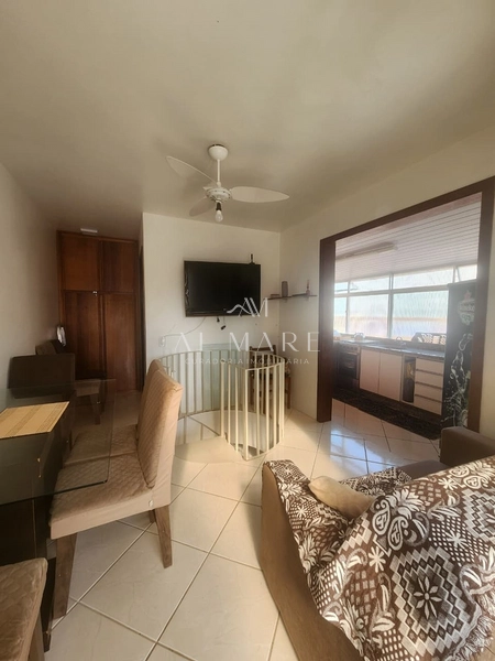 Duplex com dois dormitórios sendo um quarto com sacada e vaga de garagem: 17ª foto da galeria de imagens do imóvel