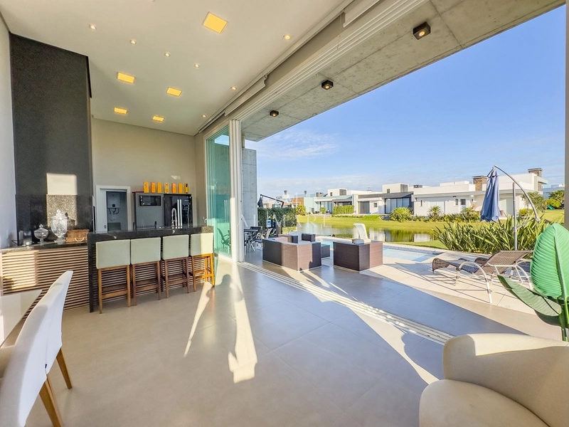 Casa terrea em condominio beira lago: 4ª foto da galeria de imagens do imóvel
