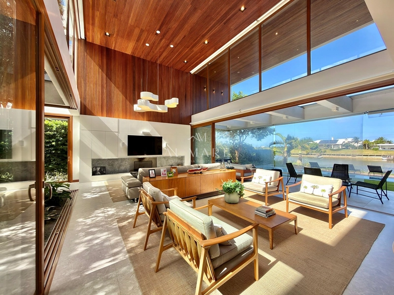 Casa Luxuosa: 1ª foto da galeria de imagens do imóvel