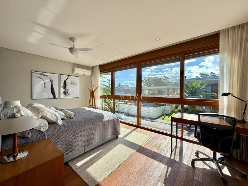 Casa Luxuosa: 17ª foto da galeria de imagens do imóvel