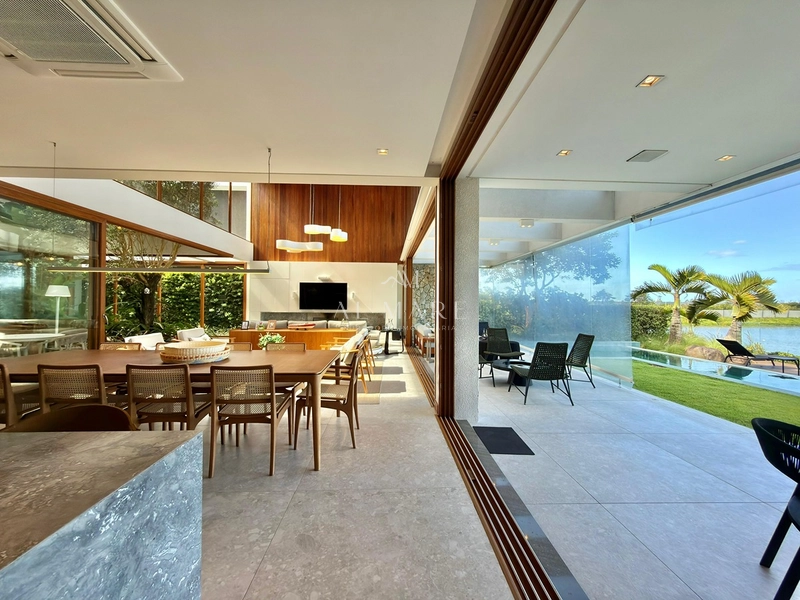 Casa Luxuosa: 2ª foto da galeria de imagens do imóvel