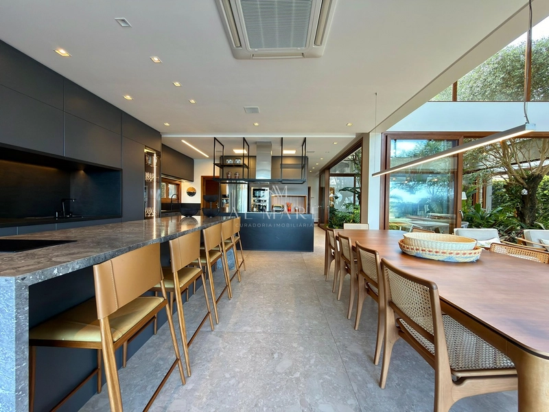 Casa Luxuosa: 25ª foto da galeria de imagens do imóvel