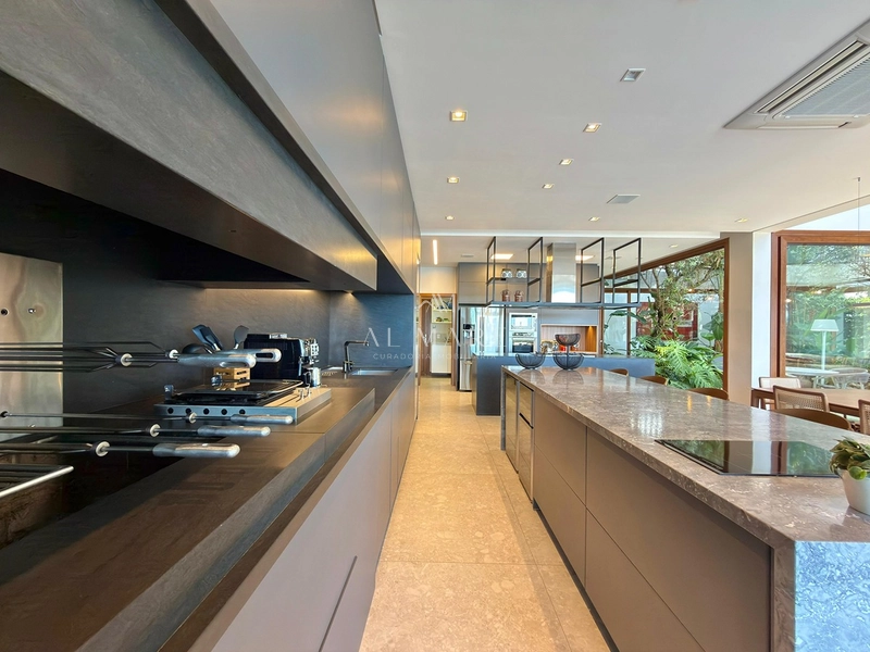 Casa Luxuosa: 23ª foto da galeria de imagens do imóvel