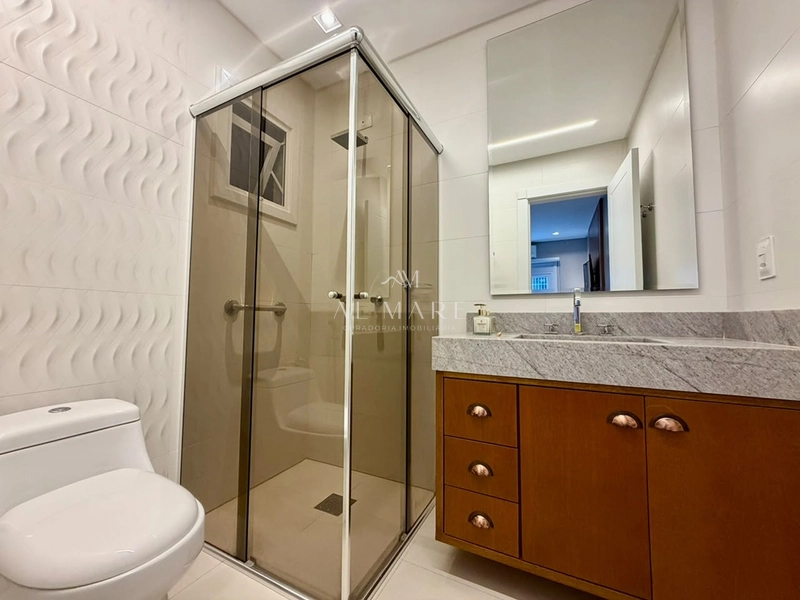 Apartamento de esquina : 7ª foto da galeria de imagens do imóvel