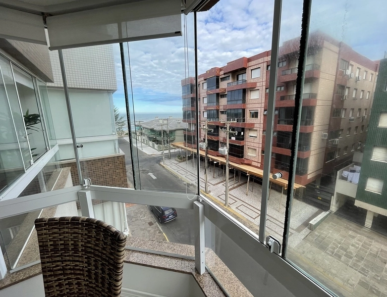 Apartamento vista mar eterna com dois dormitórios e duas vagas de garagem : 10ª foto da galeria de imagens do imóvel