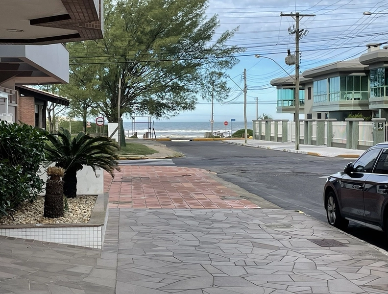 Apartamento vista mar eterna com dois dormitórios e duas vagas de garagem : 16ª foto da galeria de imagens do imóvel