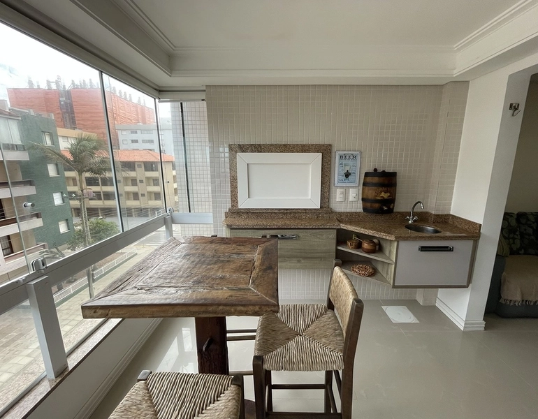 Apartamento vista mar eterna com dois dormitórios e duas vagas de garagem : 9ª foto da galeria de imagens do imóvel