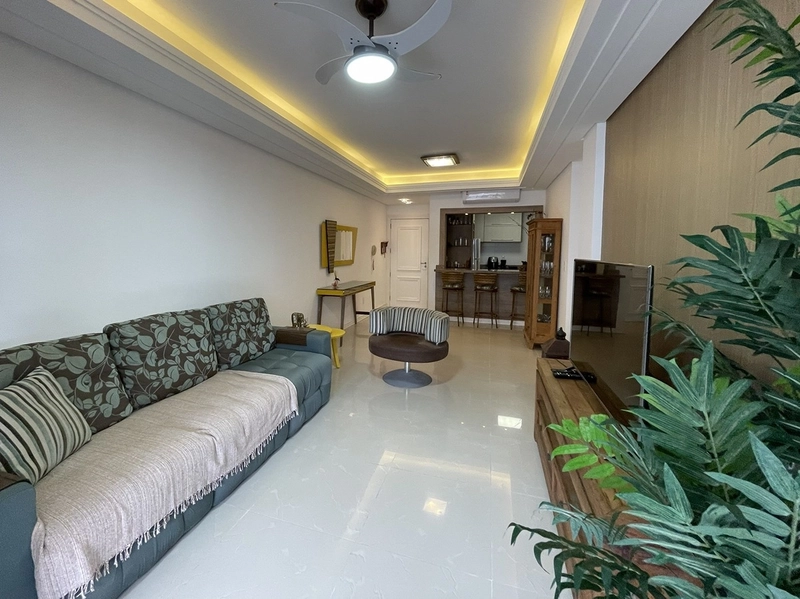 Apartamento vista mar eterna com dois dormitórios e duas vagas de garagem : 2ª foto da galeria de imagens do imóvel
