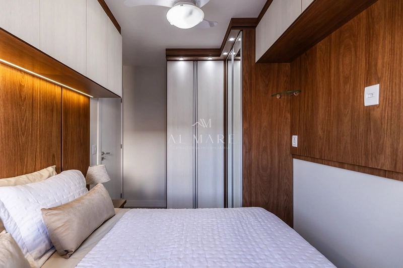 Apartamento uma quadra do mar com dois quartos e dois box de garagem : 8ª foto da galeria de imagens do imóvel