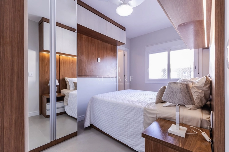 Apartamento uma quadra do mar com dois quartos e dois box de garagem : 6ª foto da galeria de imagens do imóvel