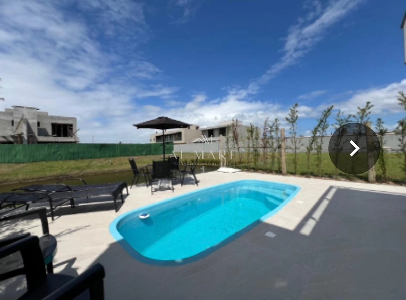 Casa em condominio com piscina: 6ª foto da galeria de imagens do imóvel
