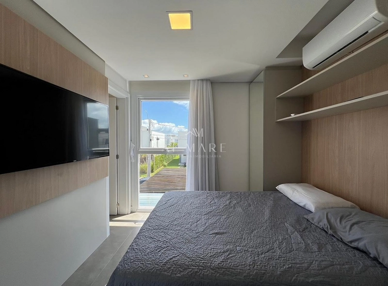 Casa em condominio com piscina: 5ª foto da galeria de imagens do imóvel