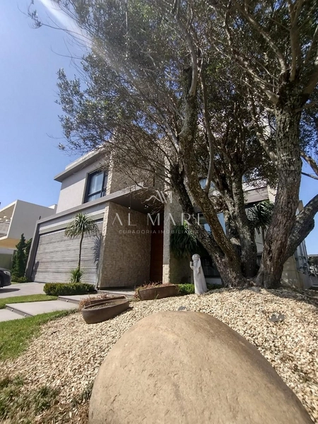 Mansão em condominio a beira mar: 1ª foto da galeria de imagens do imóvel