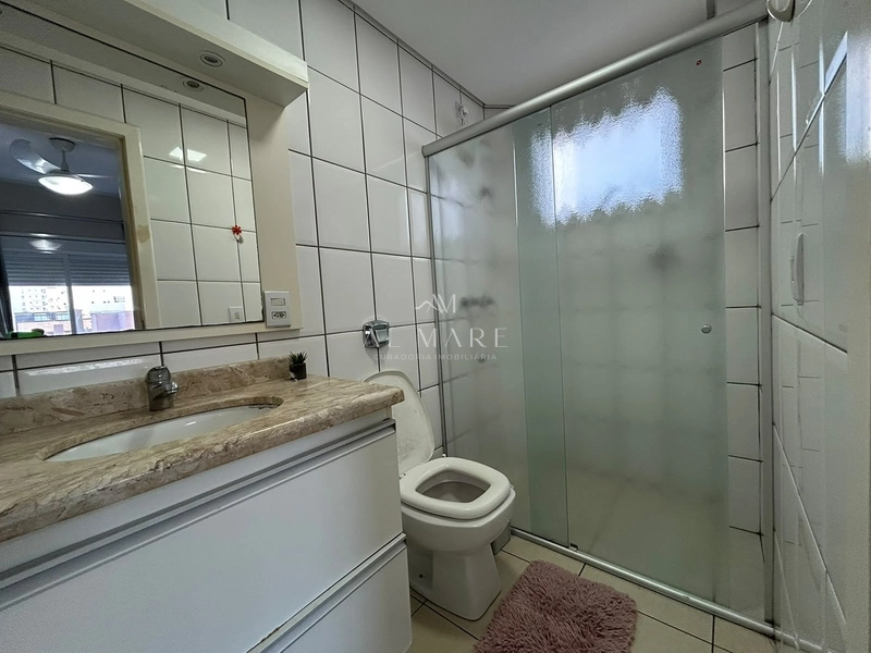 apartamento três dormitórios sendo uma suíte mobiliado com vaga de garagem: 2ª foto da galeria de imagens do imóvel