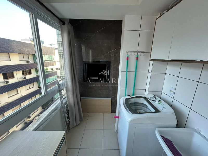 apartamento três dormitórios sendo uma suíte mobiliado com vaga de garagem: 6ª foto da galeria de imagens do imóvel