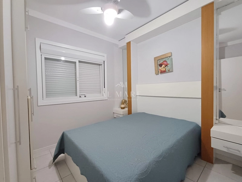 Apartamento de três dormitorios com uma suíte a cinquenta metros da praia mobiliado e decorado : 10ª foto da galeria de imagens do imóvel