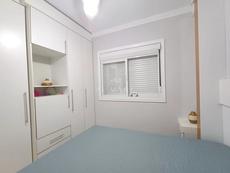 Apartamento de três dormitorios com uma suíte a cinquenta metros da praia mobiliado e decorado : 20ª foto da galeria de imagens do imóvel