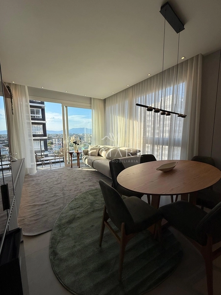 Apartamento com três suítes, duas vagas de garagem e infraestrutura de auto padrão : 3ª foto da galeria de imagens do imóvel