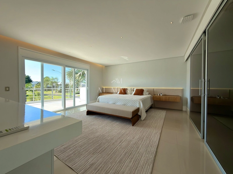 CASA À VENDA EM ATLÂNTIDA! 5 SUÍTES • 509 M² • LOTE DE ESQUINA: 4ª foto da galeria de imagens do imóvel