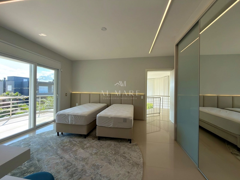 CASA À VENDA EM ATLÂNTIDA! 5 SUÍTES • 509 M² • LOTE DE ESQUINA: 14ª foto da galeria de imagens do imóvel