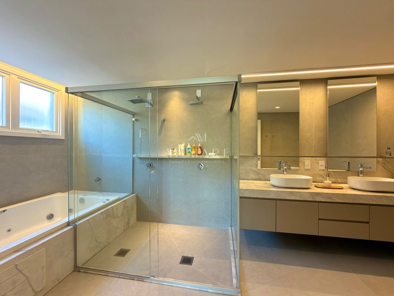 CASA À VENDA EM ATLÂNTIDA! 5 SUÍTES • 509 M² • LOTE DE ESQUINA: 9ª foto da galeria de imagens do imóvel