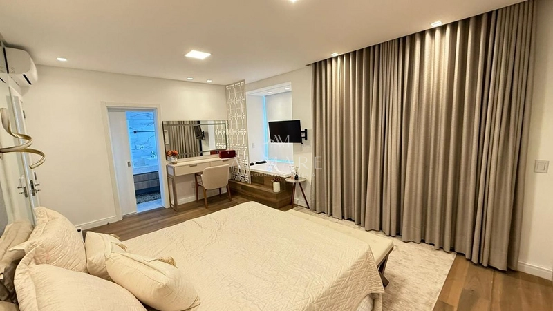 Mansão beira lago: 15ª foto da galeria de imagens do imóvel