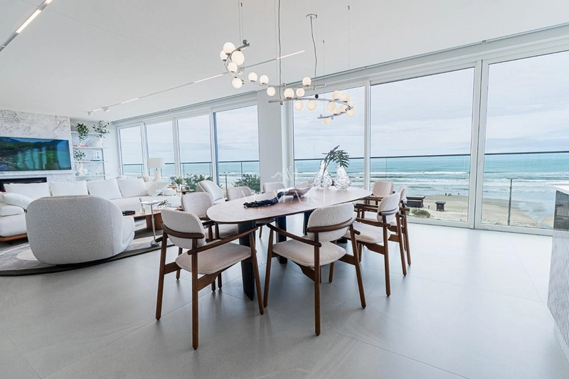 Um apartamento por andar: 38ª foto da galeria de imagens do imóvel