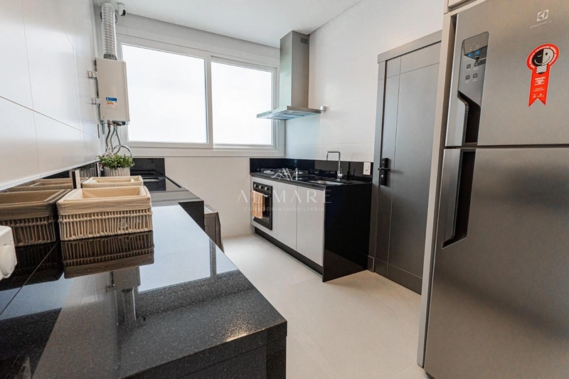 Um apartamento por andar: 40ª foto da galeria de imagens do imóvel