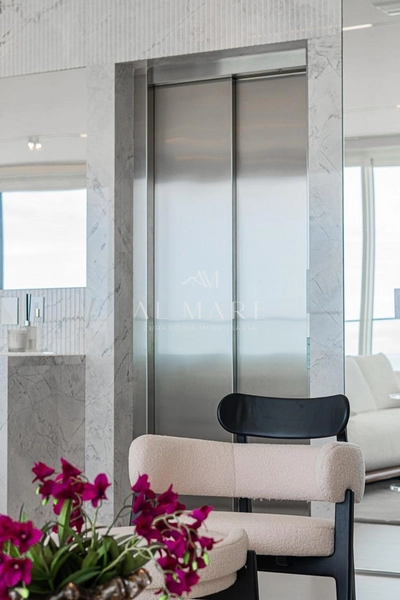 Um apartamento por andar: 10ª foto da galeria de imagens do imóvel