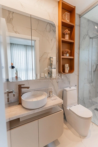 Um apartamento por andar: 53ª foto da galeria de imagens do imóvel