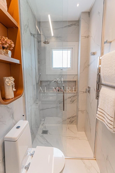 Um apartamento por andar: 37ª foto da galeria de imagens do imóvel