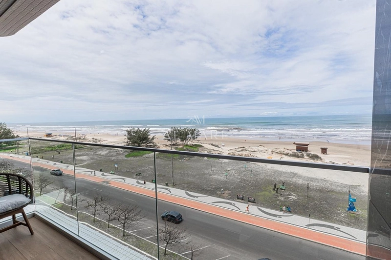 Um apartamento por andar: 16ª foto da galeria de imagens do imóvel