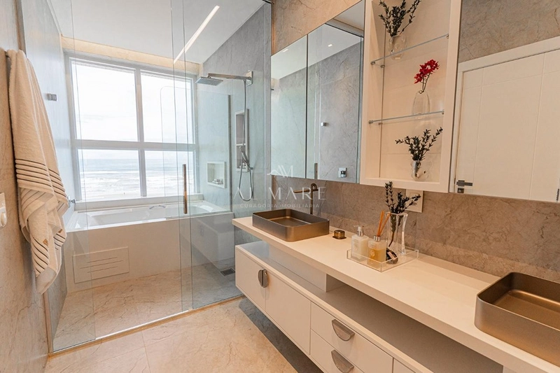 Um apartamento por andar: 24ª foto da galeria de imagens do imóvel