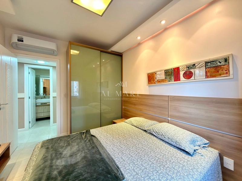 apartamento beira mar com quadro dormitórios sendo um suíte e quatro vagas de garagem : 26ª foto da galeria de imagens do imóvel