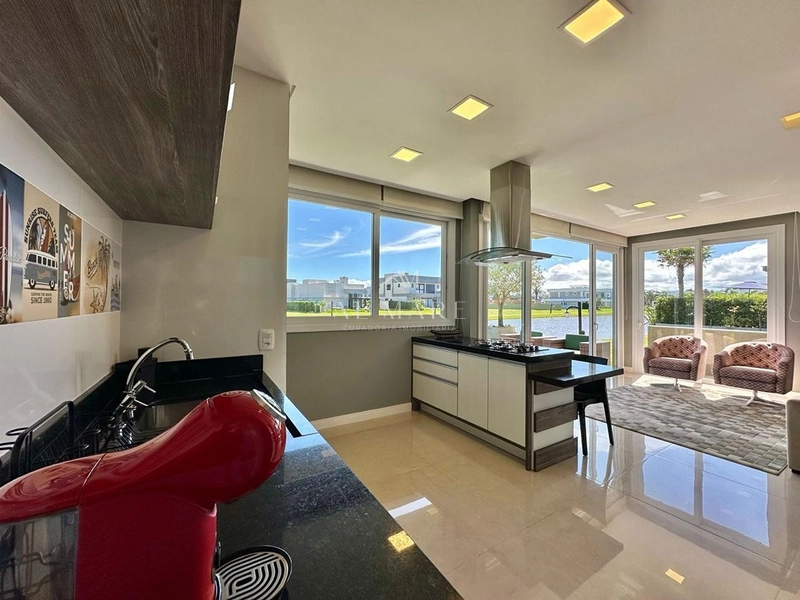 Casa beira lago : 13ª foto da galeria de imagens do imóvel