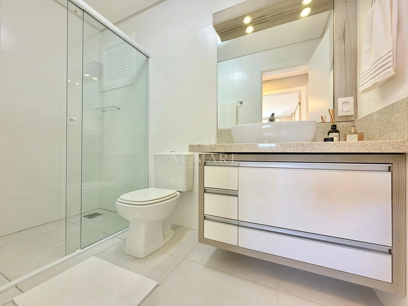 Apartamento com moveis de alto padrão: 4ª foto da galeria de imagens do imóvel