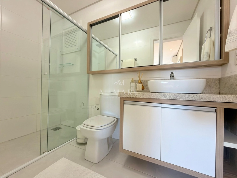 Apartamento com moveis de alto padrão: 11ª foto da galeria de imagens do imóvel