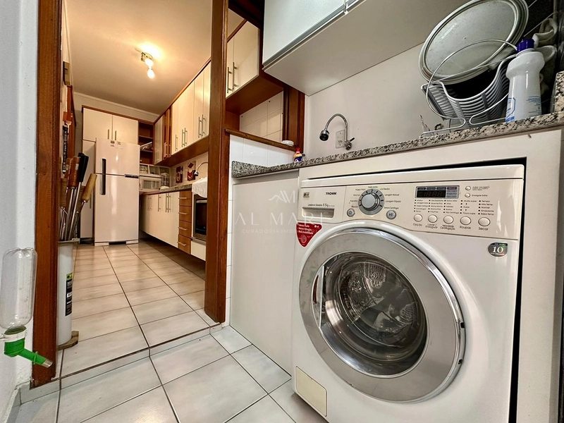 apartamento dois dormitórios, banho social e de frente sem box : 6ª foto da galeria de imagens do imóvel