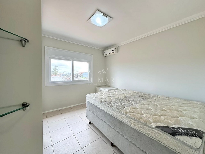 Casa em condomínio com quatro dormitórios sendo dois suítes: 7ª foto da galeria de imagens do imóvel